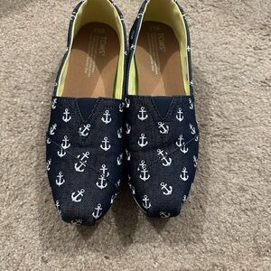 TOMS women’s Dark Blue Anchor Slip-Ons
